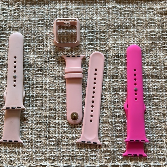 Black Apple Watch - Picture 4 of 5